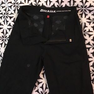 DICKES-twill-boys-cargo-pants            waist- 7/28       Brand- Tillys
